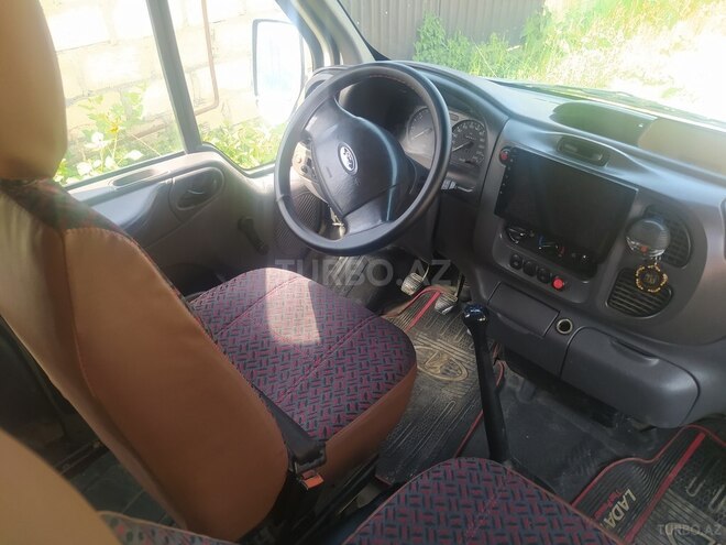 Ford Transit 2002, 280,500 km - 2.2 l - Qusar