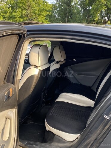 Volkswagen Passat 2005, 377,400 km - 2.0 l - Bakı