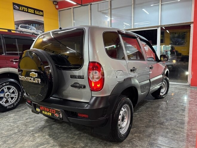 Chevrolet Niva 2015, 190,000 km - 1.7 l - Sumqayıt