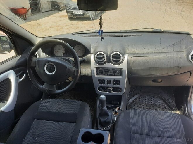 Dacia Logan 2009, 270,568 km - 1.5 l - Bakı