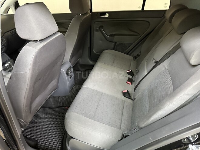 Volkswagen Golf 2008, 172,350 km - 1.6 l - Gəncə