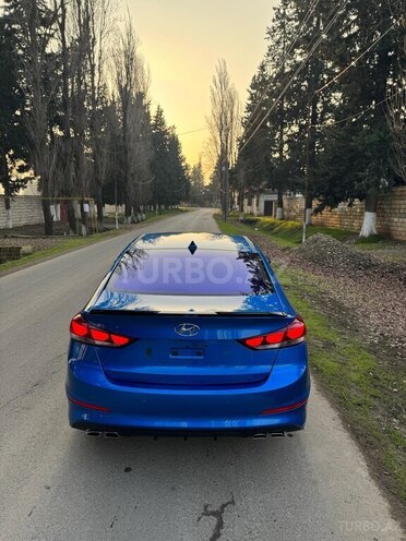 Hyundai Avante 2015, 206,000 km - 1.6 л - Masallı