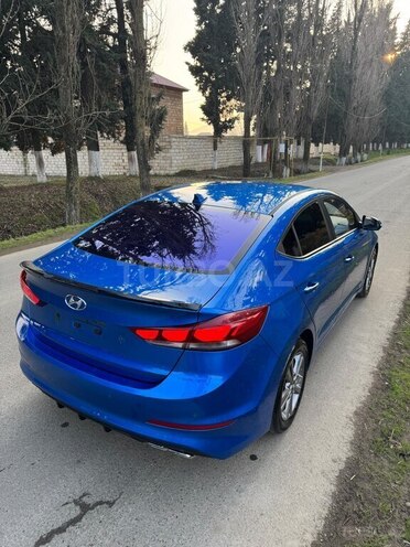 Hyundai Avante 2015, 206,000 km - 1.6 л - Masallı