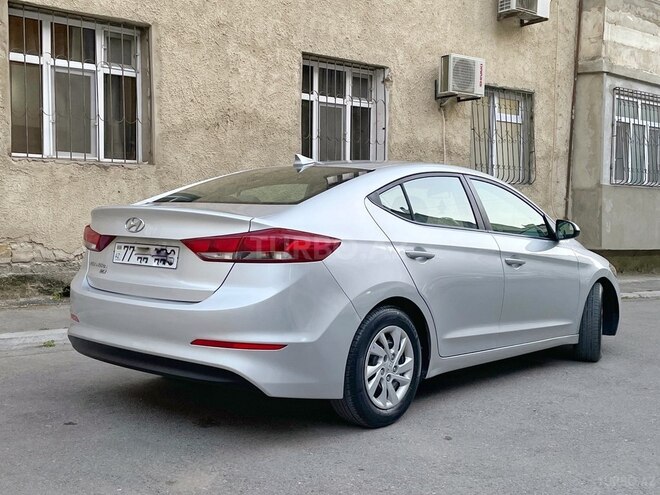 Hyundai Elantra 2017, 199,000 km - 2.0 л - Bakı