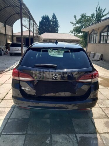 Opel Astra 2018, 178,000 km - 1.6 l - Bakı