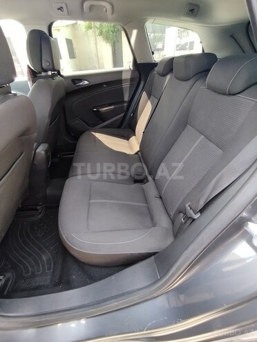 Opel Astra 2011, 199,000 km - 1.4 л - Bakı