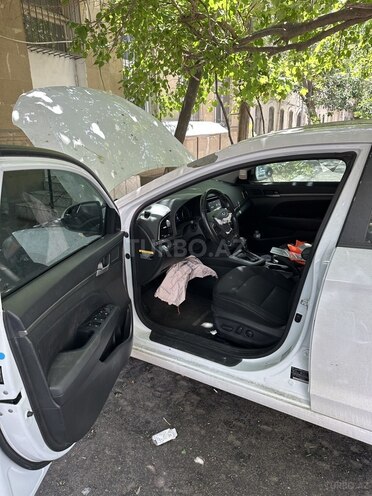 Hyundai Elantra 2017, 162,544 km - 2.0 l - Bakı