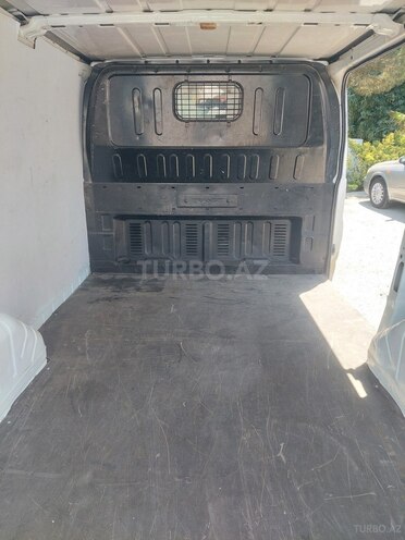Ford Transit-7