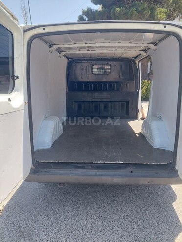 Ford Transit-8