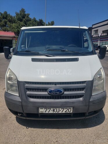 Ford Transit-1