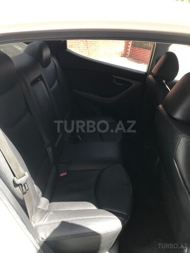 Hyundai Avante 2015, 157,000 km - 1.6 л - Bakı