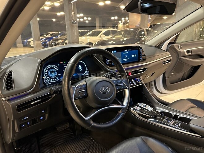 Hyundai Sonata-8