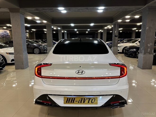 Hyundai Sonata-5