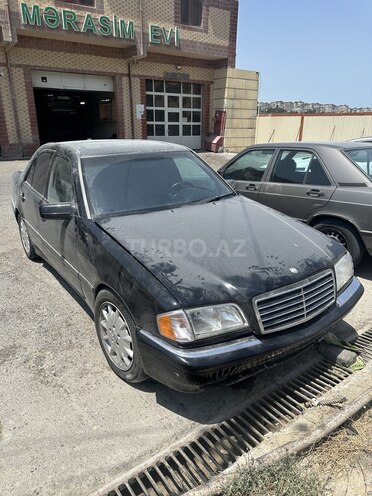 Mercedes C 230 2000, 320,000 km - 2.3 l - Bakı