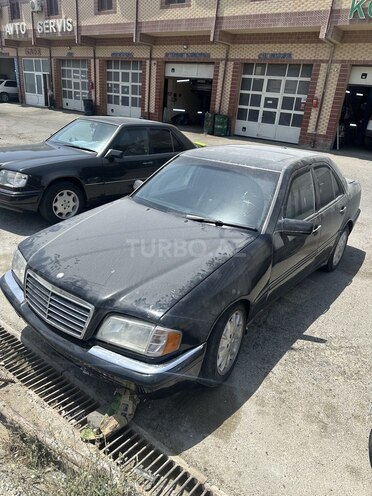 Mercedes C 230 2000, 320,000 km - 2.3 l - Bakı