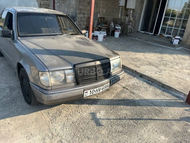 Mercedes E 290 1986, 200,000 km - 2.9 l - Bakı