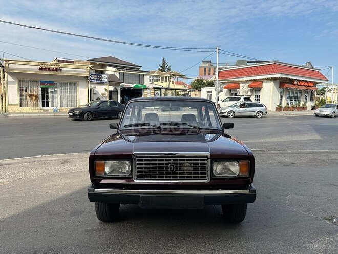LADA (VAZ) 2107-1