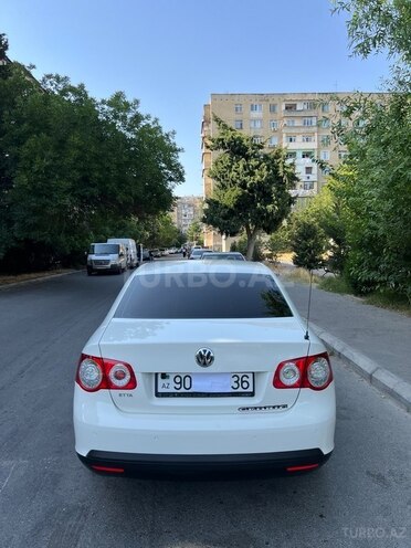 Volkswagen Jetta-8
