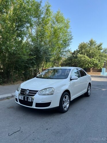 Volkswagen Jetta-5