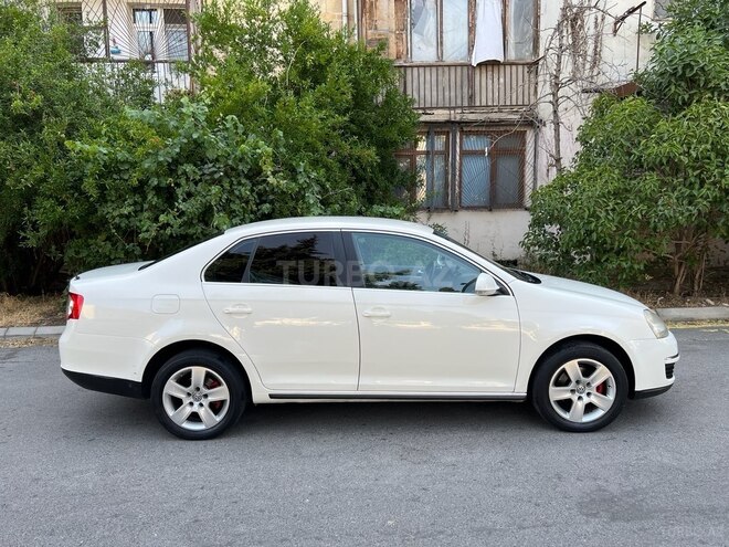 Volkswagen Jetta-3