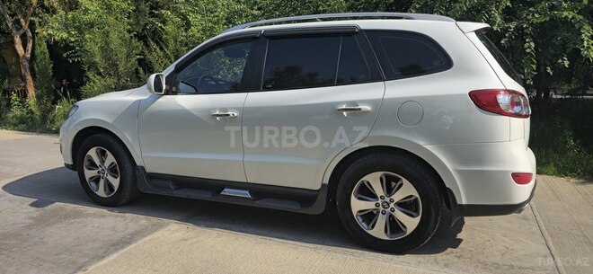 Hyundai Santa Fe-4