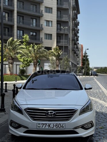 Hyundai Sonata-2