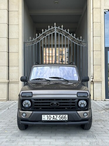 LADA (VAZ) Niva-1