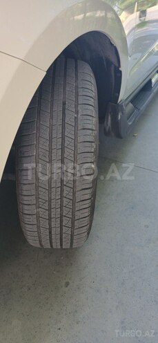 Hyundai Santa Fe-16
