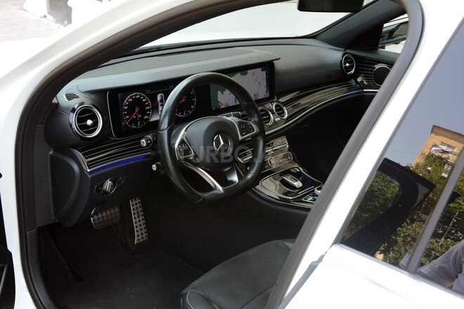 Mercedes E 300 2018, 85,000 km - 2.0 л - Bakı
