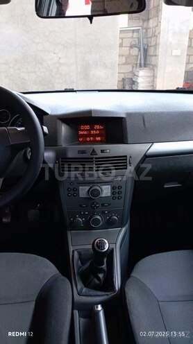 Opel Astra 2005, 254,000 km - 1.4 l - Gəncə
