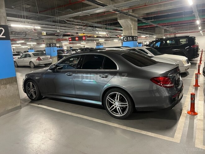 Mercedes E 300 4MATIC 2016, 96,000 km - 2.0 л - Bakı