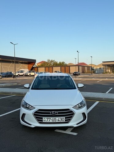 Hyundai Elantra 2016, 225,000 km - 1.4 l - Bakı