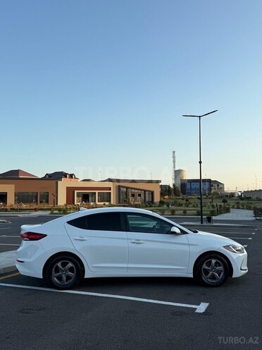 Hyundai Elantra 2016, 225,000 km - 1.4 l - Bakı