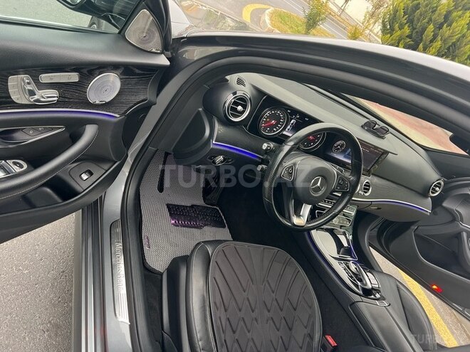 Mercedes E 300 4MATIC 2016, 96,000 km - 2.0 л - Bakı