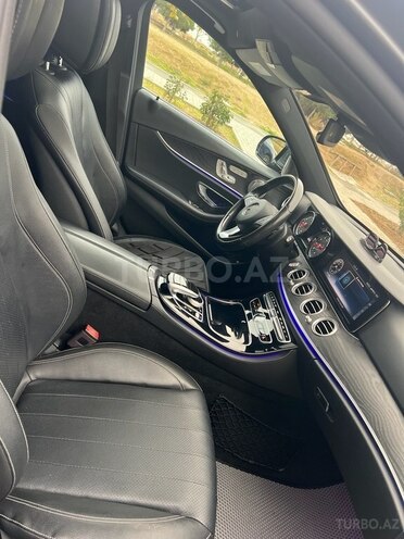 Mercedes E 300 4MATIC 2016, 96,000 km - 2.0 л - Bakı