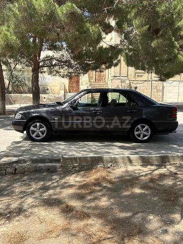 Mercedes C 220 1994, 320,000 km - 2.2 л - Bakı