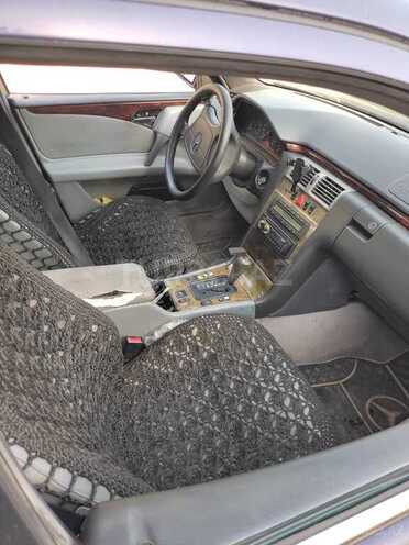 Mercedes E 280 1996, 294,000 km - 2.8 l - Bakı