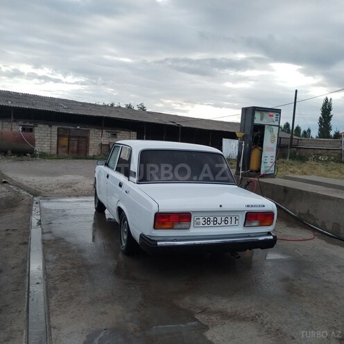 LADA (VAZ) 2107 2001, 95,000 km - 1.6 l - Quba