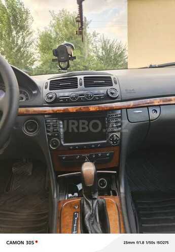 Mercedes E 240 2004, 282,724 km - 2.6 l - İsmayıllı