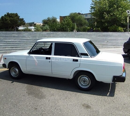 LADA (VAZ) 2107-5
