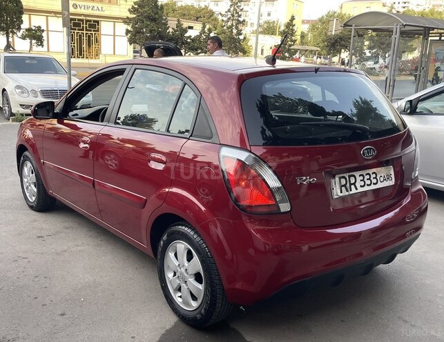 Kia Rio 2010, 179,000 km - 1.4 l - Sumqayıt