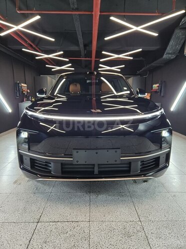 Li Auto L9 2025, 0 km - 1.5 l - Bakı