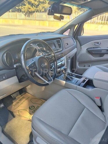 Kia Carnival 2016, 223,000 km - 2.2 l - Bakı
