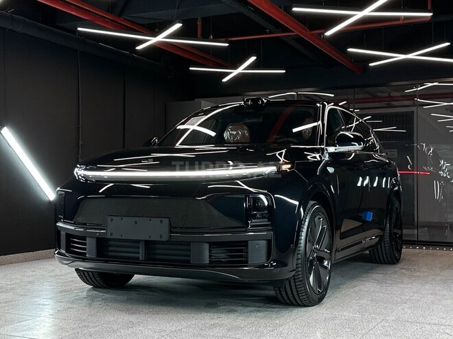 Li Auto L9 2025, 0 km - 1.5 l - Bakı