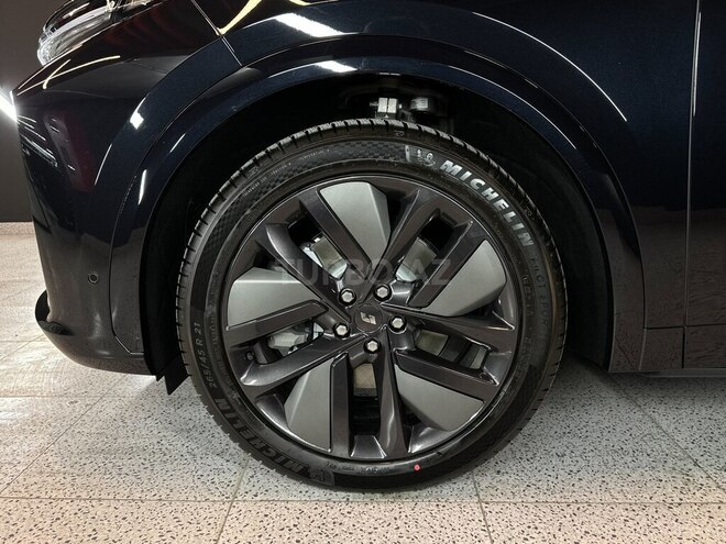 Li Auto L9 2025, 0 km - 1.5 l - Bakı