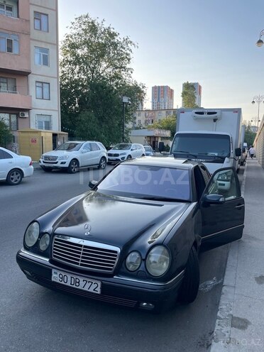 Mercedes E 200 1997, 460,000 km - 2.0 l - Bakı