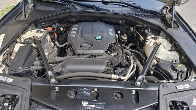 BMW 520 2015, 241,000 km - 2.0 л - Bakı