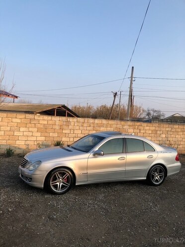 Mercedes E 220 d 2002, 390,000 km - 2.2 l - İmişli