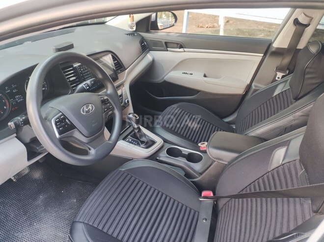 Hyundai Elantra 2017, 198,668 km - 2.0 л - Sumqayıt