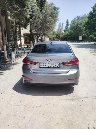 Hyundai Elantra 2017, 198,668 km - 2.0 л - Sumqayıt